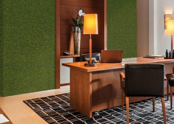 Conheça a tendência dos jardins com grama sintética decorativa para parede