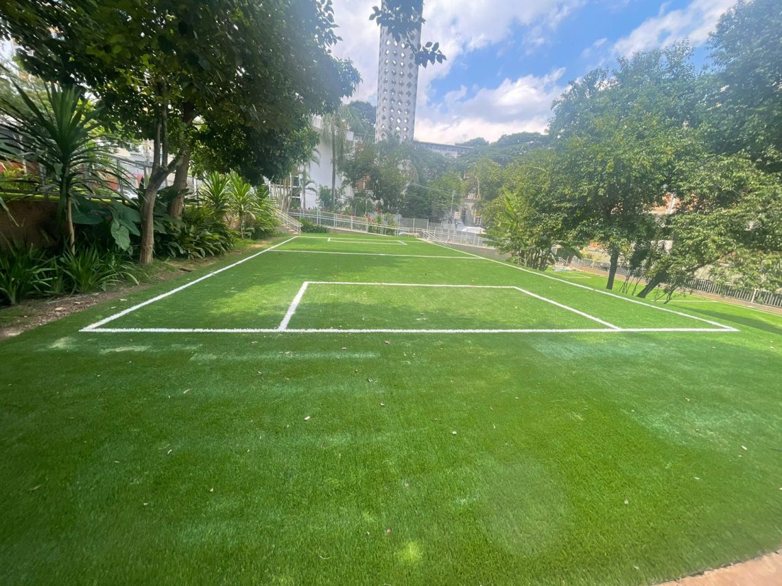escolher grama sintética para sua quadra de futebol